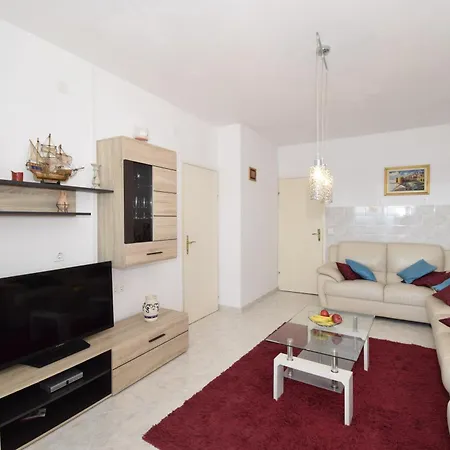 Apartman Corcyra Nigra 2